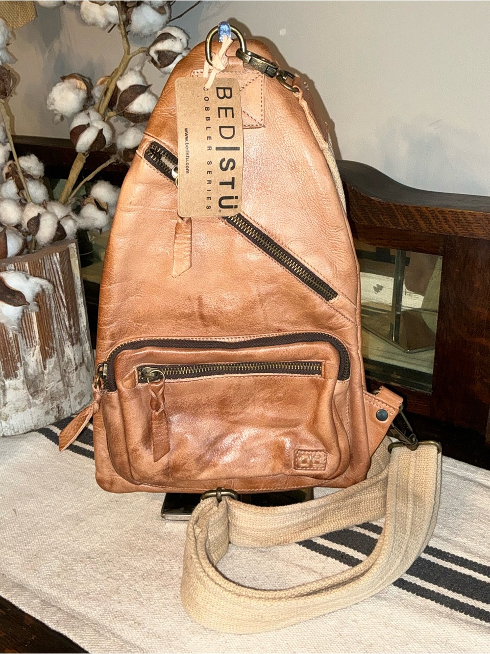 NWT Bed Stu Leather Andie Sling Backpack Tan Rustic Retail $240